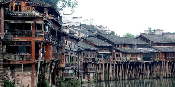 傳說(shuō)中的干闌式，到底是個(gè)什么東東？