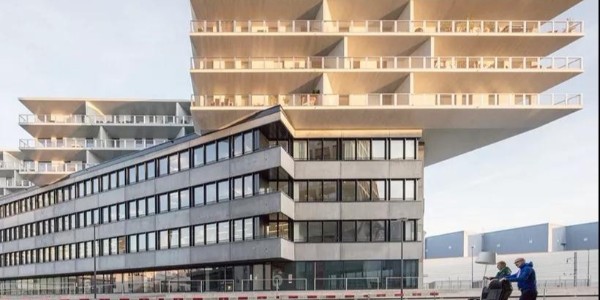 體塊的穿插、咬合、堆疊……