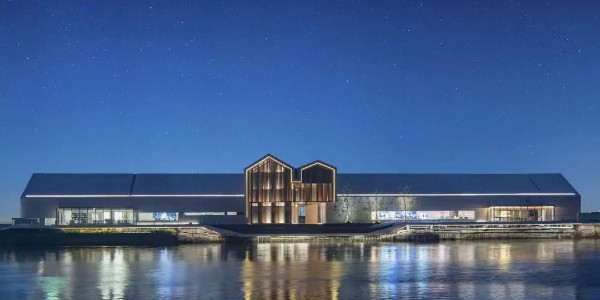 浪漫！建筑就像一艘白色大船，這是京杭大運(yùn)河的最美「漂浮長廊」